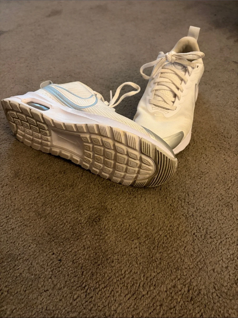 Nike White & Silver Low-Top Athletic Sneakers